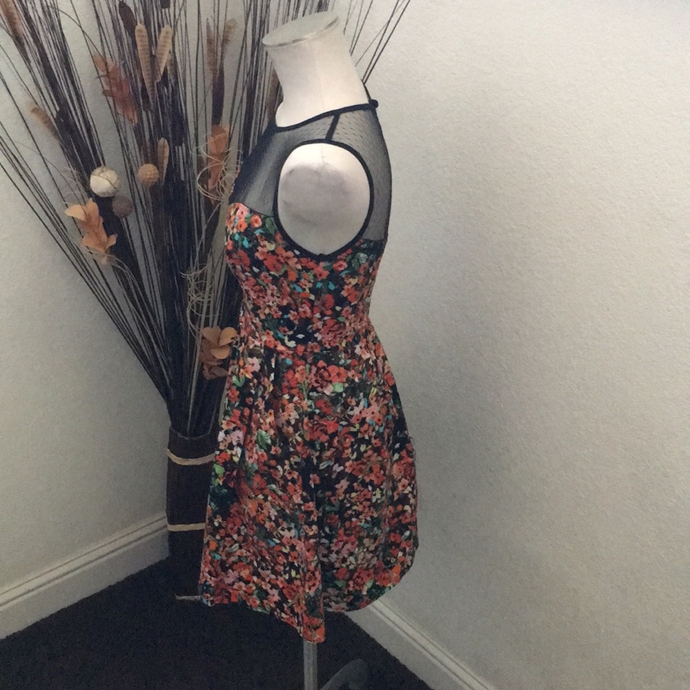 Hpnwot B. Smart Multi Color Floral Short Dress - image 2
